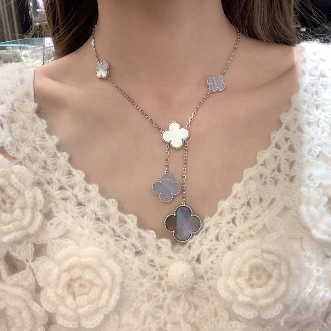 [⭐Shinejoy]クローバーモップカルセドニーネックレス シルバー 6モチーフ