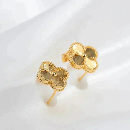 [⭐Shinejoy]CLOVER MEDIUM 1 MOTIFS LASER EARRINGS
