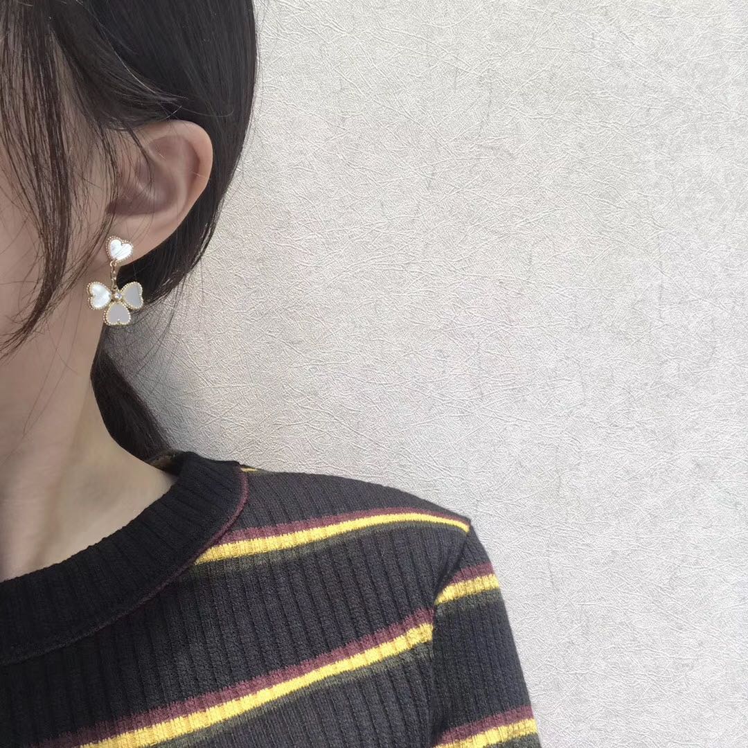 [⭐Shinejoy]CLOVER SWEET WHITE MOP EARRINGS