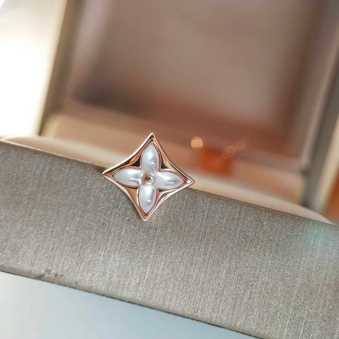 [⭐Shinejoy]スターMOPピンクゴールドピアス