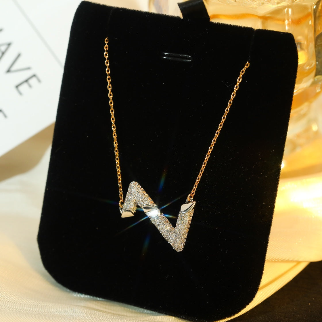 [⭐Shinejoy]VOLT SILVER DIAMOND PEDANT NECKLACE