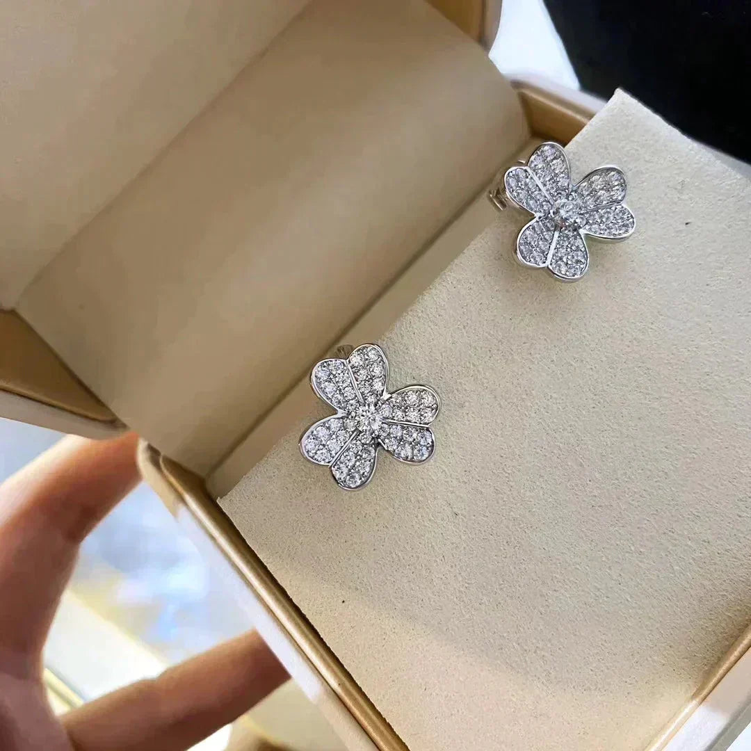 [⭐Shinejoy]クローバーコスモス ダイヤモンドピアス シルバー