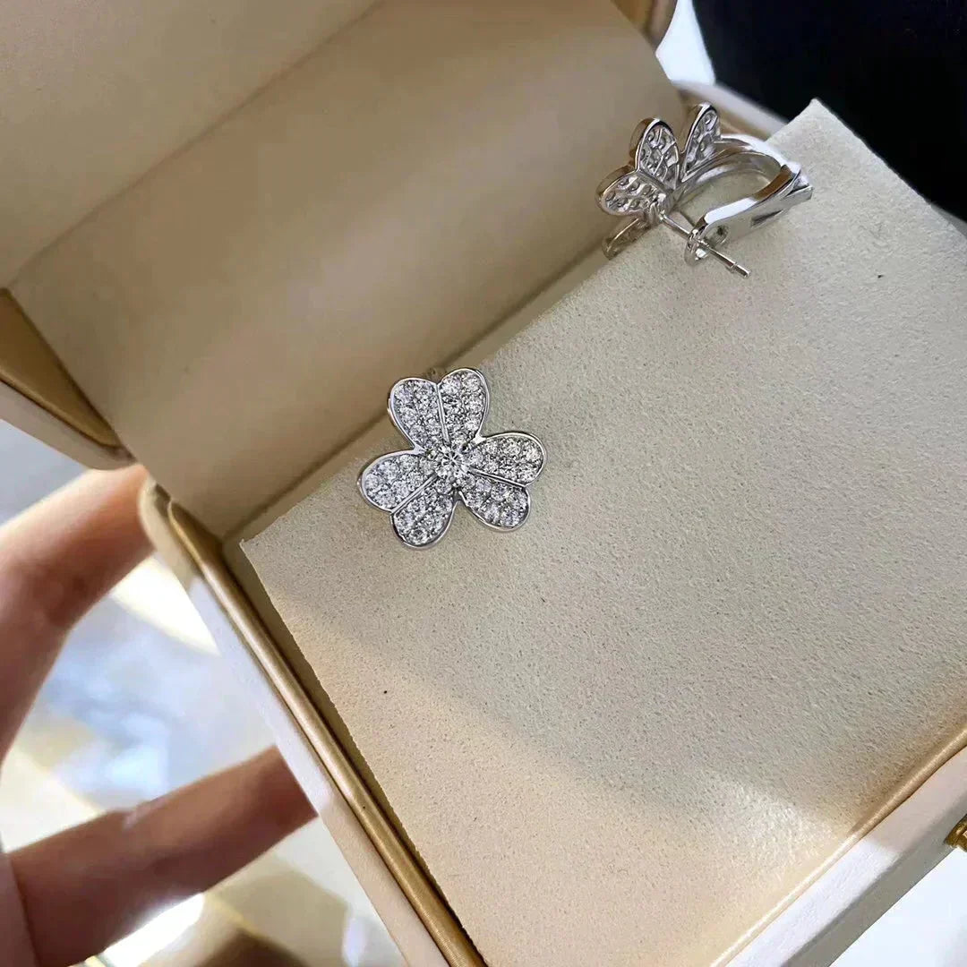 [⭐Shinejoy]クローバーコスモス ダイヤモンドピアス シルバー