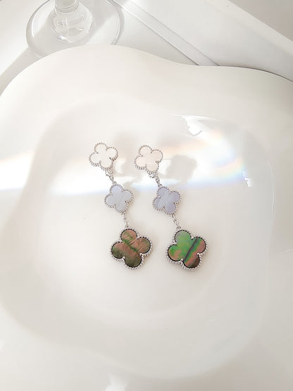 [⭐Shinejoy]クローバー 3モチーフ カルセドニー ダークマザーオブパール シルバーピアス
