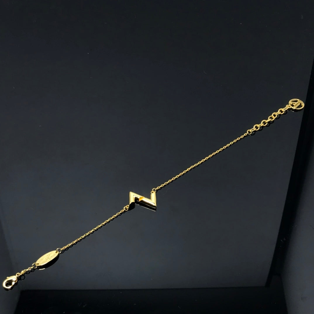 [⭐Shinejoy]VOLT LV LOGO BRACELET
