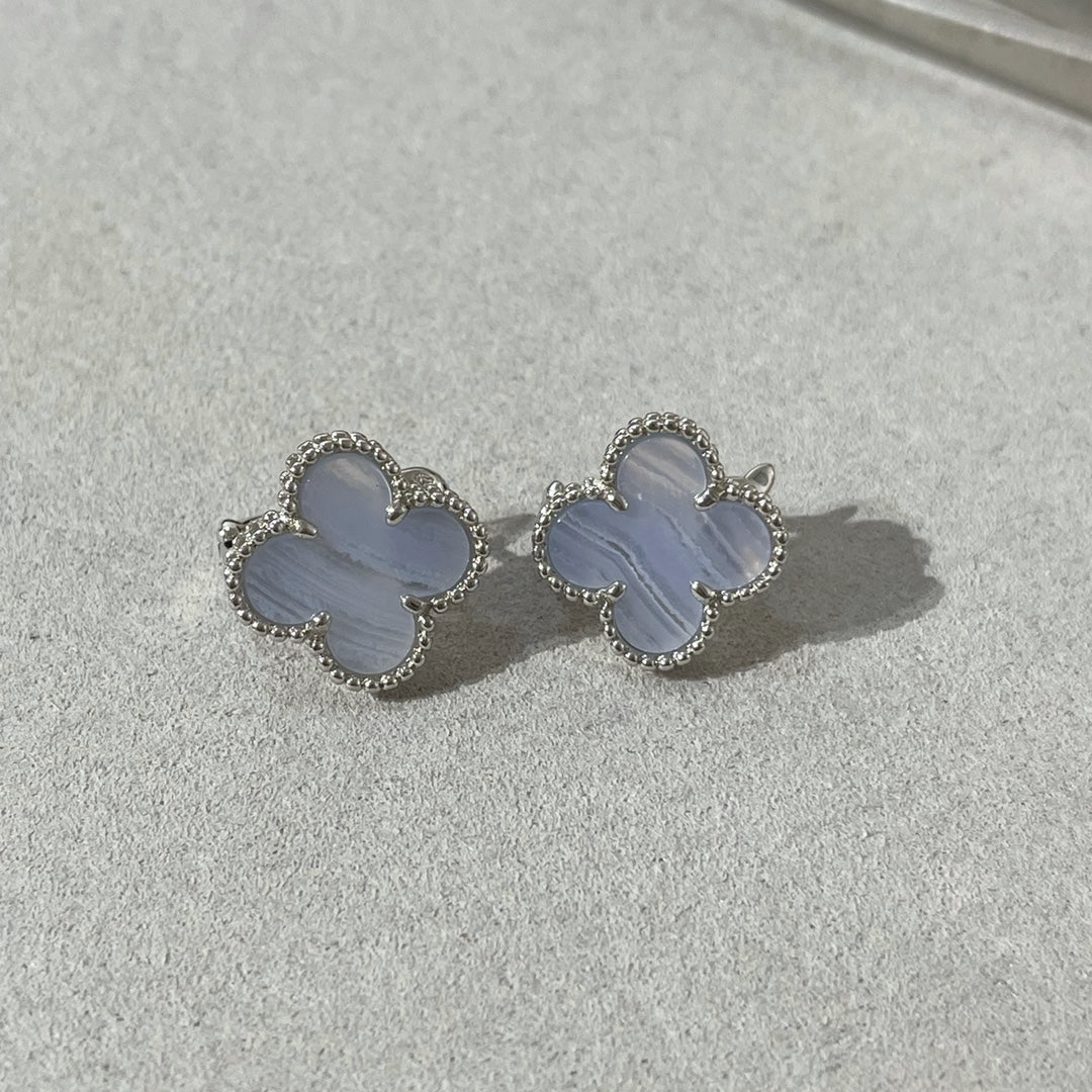 [⭐Shinejoy]CLOVER CHALCEDONY SILVER STUD EARRINGS