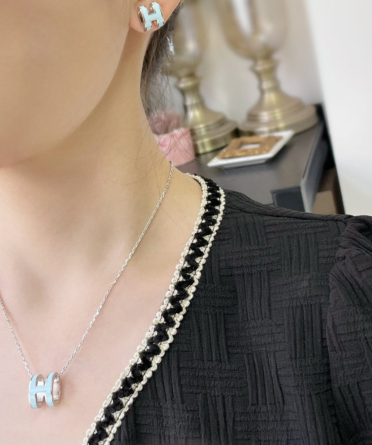 [⭐Shinejoy]POP H スカイブルー スタッドピアス