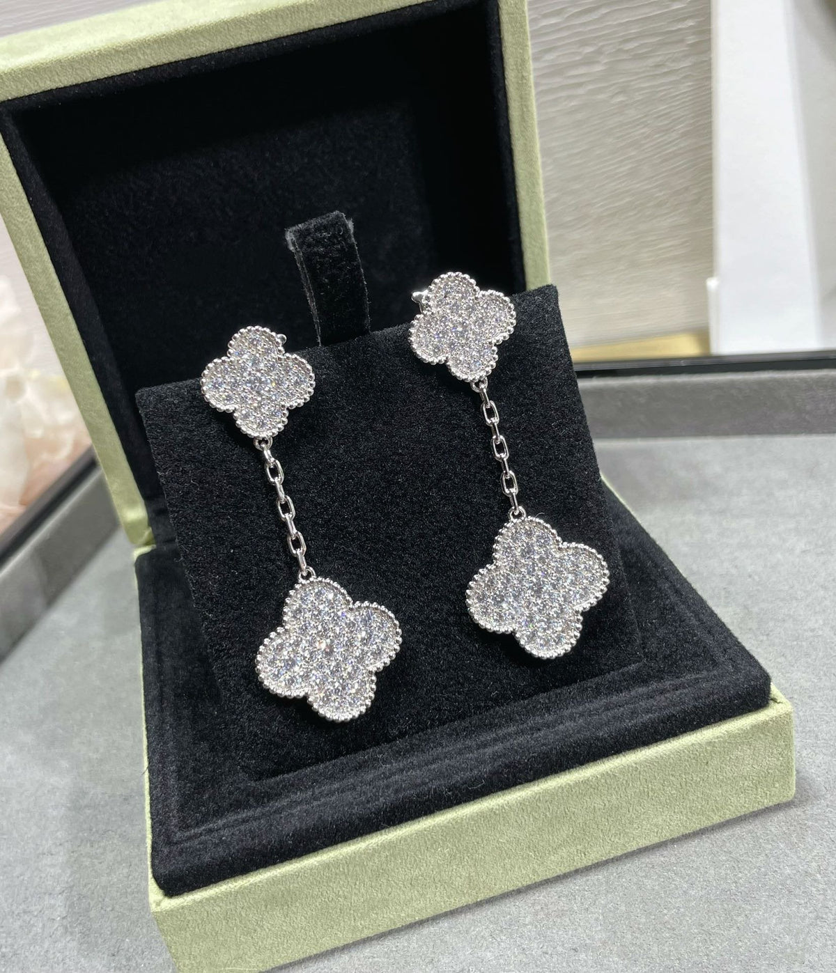 [⭐Shinejoy]CLOVER 2モチーフ ダイヤモンドパヴェ シルバーピアス