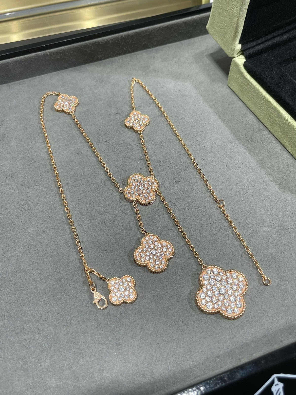[⭐Shinejoy]クローバー 6モチーフ ダイヤモンドパヴェ ネックレス