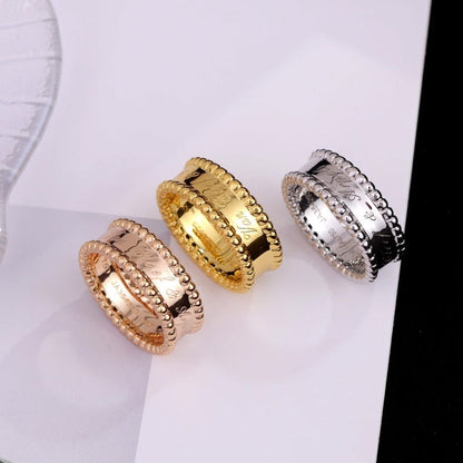 {
  "[⭐Shinejoy]PERLEE SIGNATURE RING": "[⭐Shinejoy]ペルレ シグネチャー リング"
}
