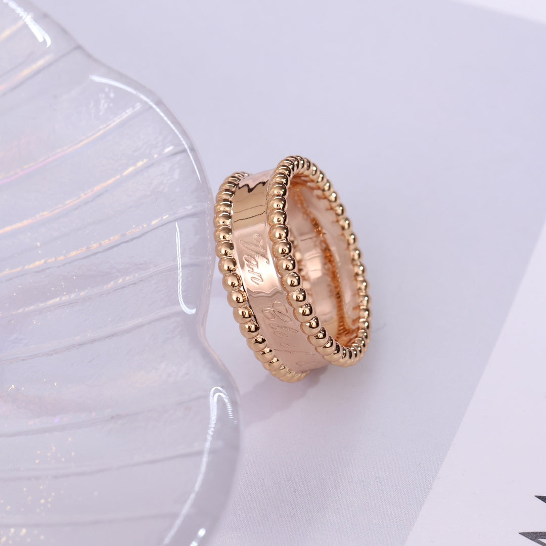 {
  "[⭐Shinejoy]PERLEE SIGNATURE RING": "[⭐Shinejoy]ペルレ シグネチャー リング"
}