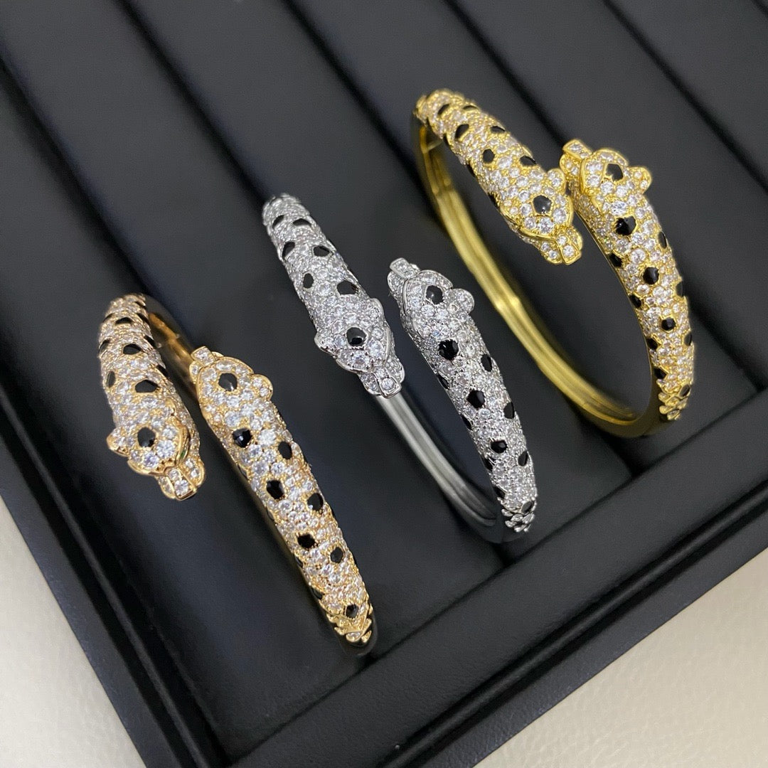 {
  "[⭐Shinejoy]PANTHERE DOUBLE HEADED HALF DIAMOND OPEN BRACELET": "[⭐Shinejoy]パンテール ダブルヘッド ハーフダイヤモンド オープンブレスレット"
}