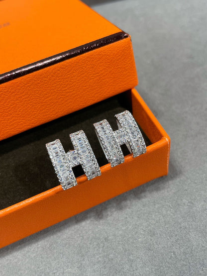 [⭐Shinejoy]Hスタッドピアス シルバーダイヤモンド