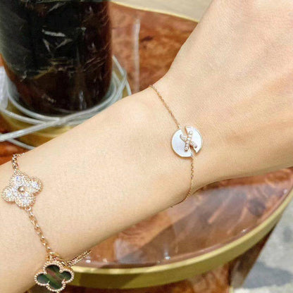 {
  "[⭐Shinejoy]JEUX DE BRACELET MOP PINK GOLD DIAMONDS": "[⭐Shinejoy] マザーオブパール ピンクゴールド ダイヤモンド ブレスレットセット"
}