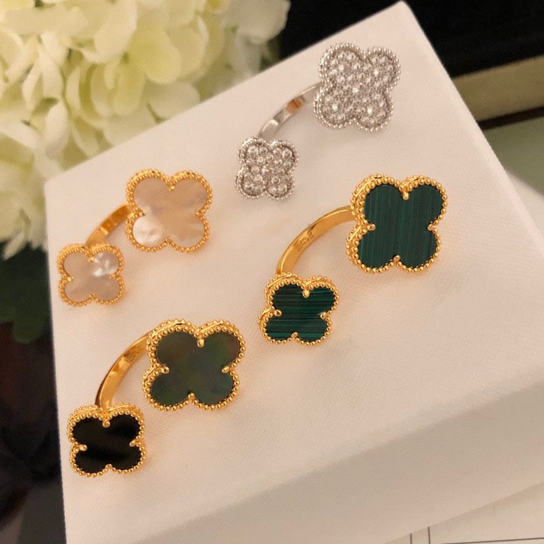 [⭐Shinejoy]CLOVER BETWEEN THE FINGER RING