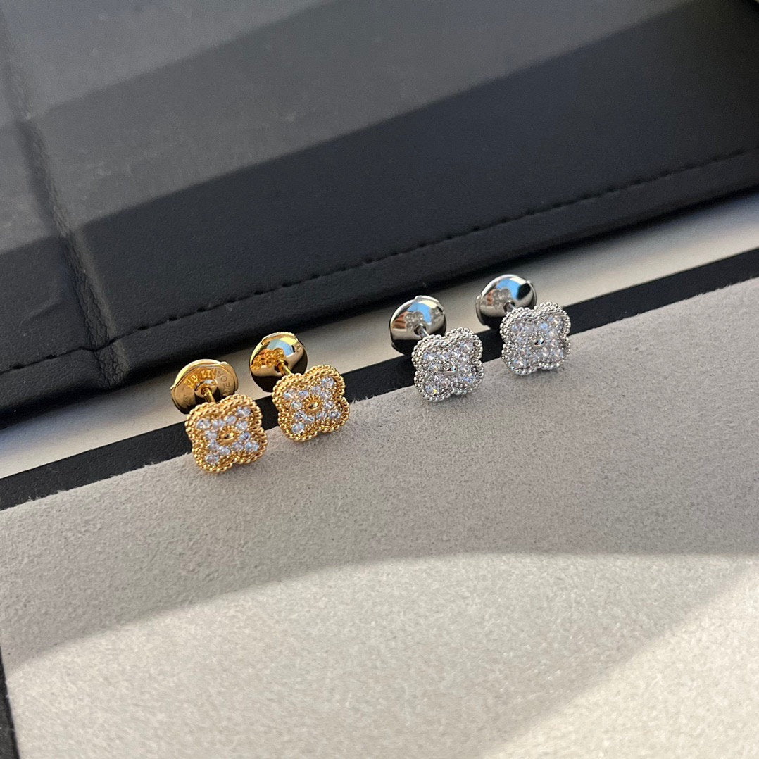 [⭐Shinejoy]クローバーミニダイヤモンドスタッドピアス